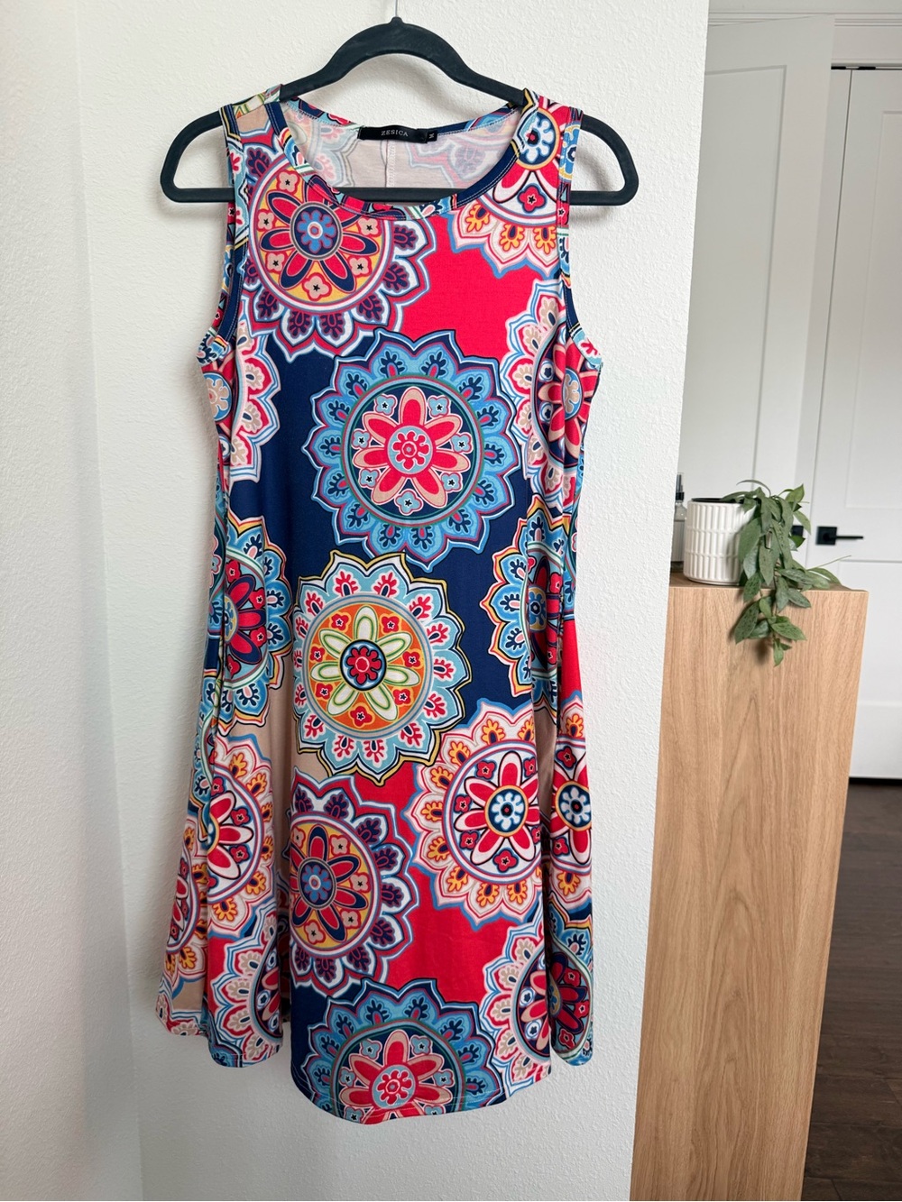 Zesica Flowy Sundress, Sz. M